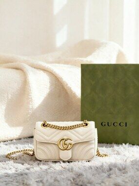Gucci GG Marmont Small Matelassé Shoulder Bag